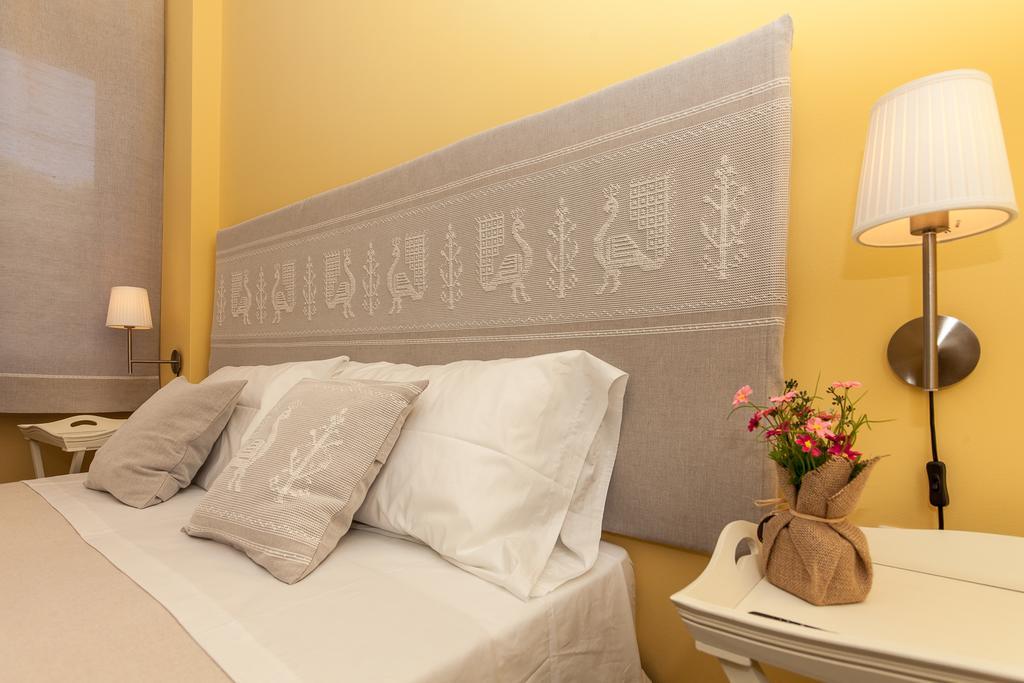 La Tuia E Il Tasso Bed & Breakfast Cagliari Ngoại thất bức ảnh