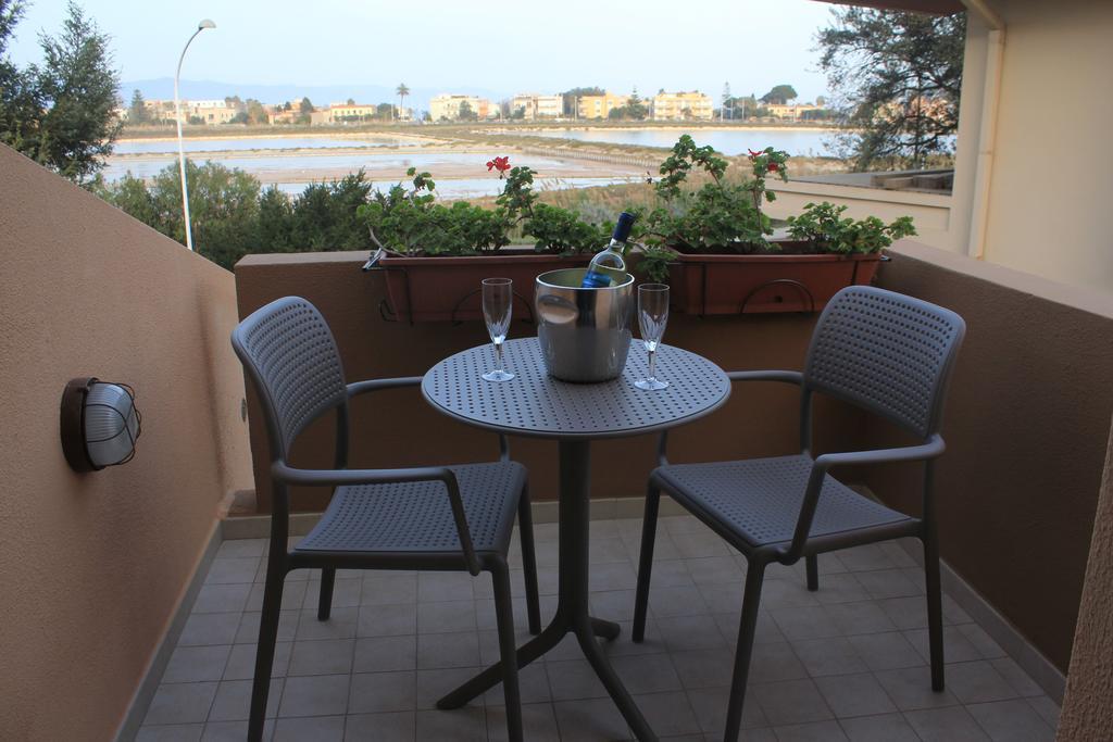La Tuia E Il Tasso Bed & Breakfast Cagliari Ngoại thất bức ảnh